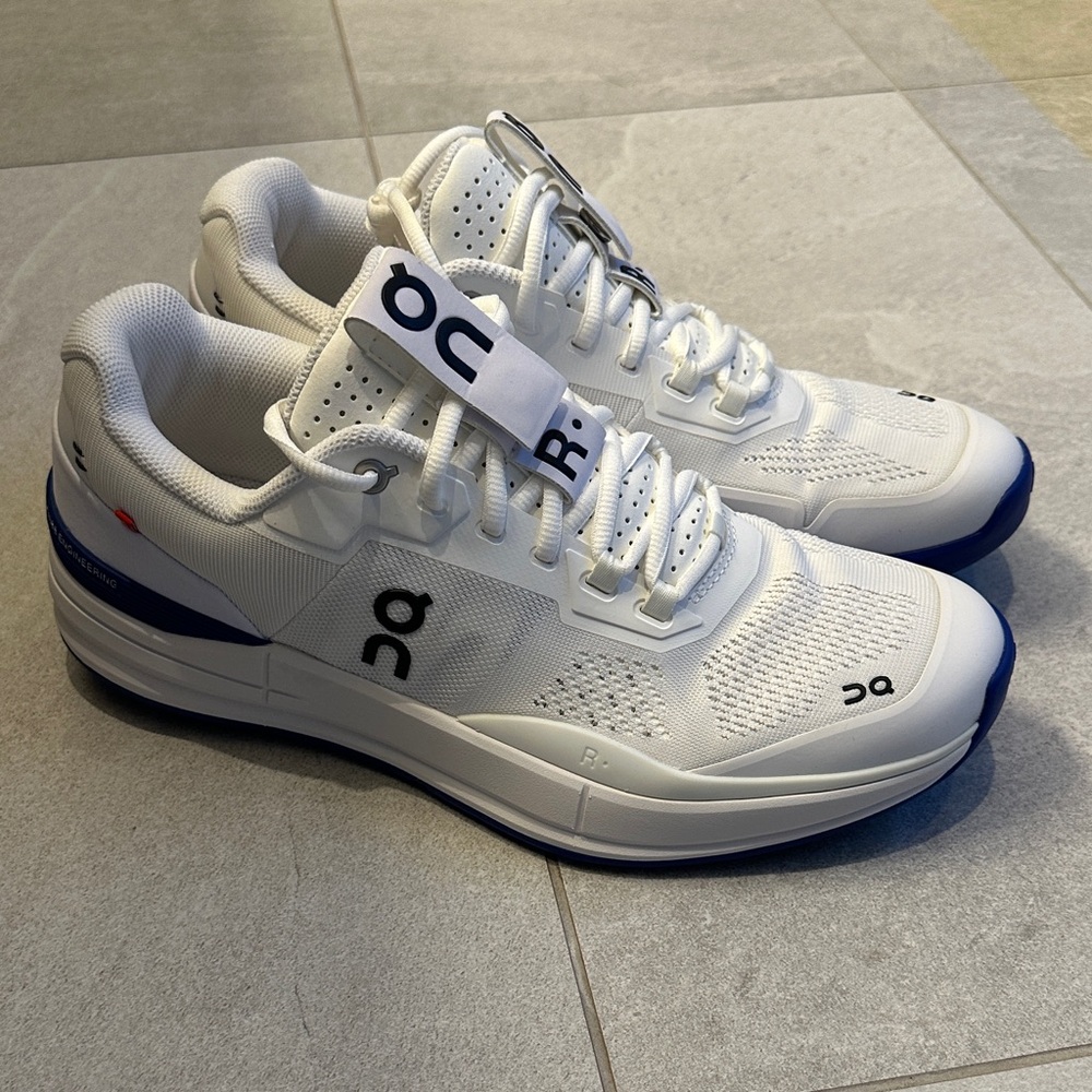 The Roger Pro by On Running - White and Indigo Men's Sneakers - Picture 6 of 6